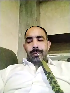 Snapshot of salimbasha chatting on December 16, 10:15 pm salimbasha online show from December 16, 10:15 pm