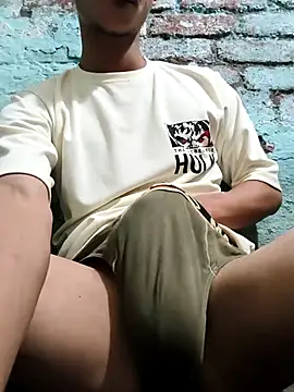 Snapshot of agra_playboy chatting on October 11, 4:12 am agra playboy online show from October 11, 4:12 am