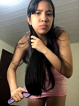 Snapshot of ashleyy20 chatting on November 16, 11:21 pm ashleyy20 online show from November 16, 11:21 pm