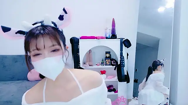 Snapshot of -Nyanko-chan- chatting on May 30, 9:12 pm -Nyanko-chan- online show from May 30, 9:12 pm