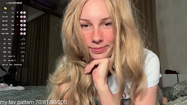 Snapshot of aetherlan chatting on November 25, 2:06 pm aetherlan online show from November 25, 2:06 pm