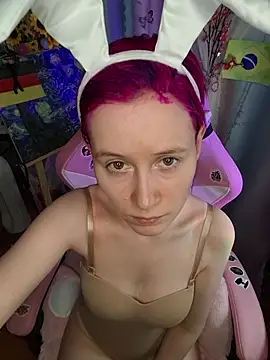Snapshot of Fuzzy_Unicorn chatting on July 9, 10:52 am Fuzzy Unicorn online show from July 9, 10:52 am
