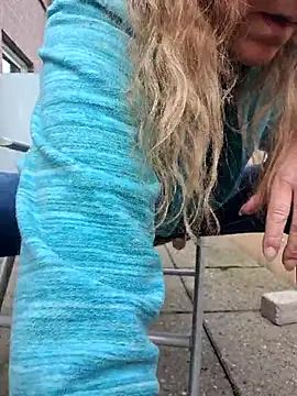 Snapshot of HotWifeLyn68 chatting on November 4, 12:26 pm HotWifeLyn68 online show from November 4, 12:26 pm