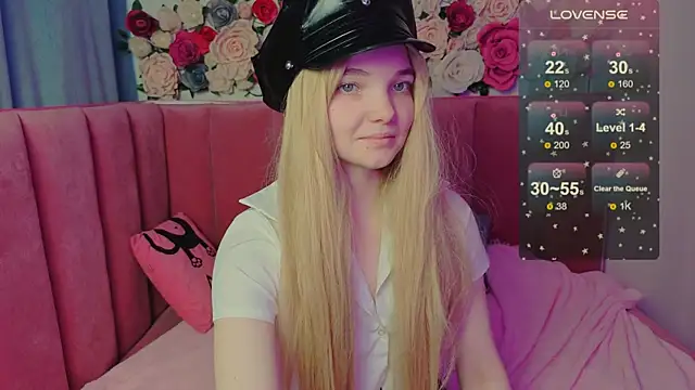 Snapshot of AnimeAlica18 chatting on November 12, 10:15 am AnimeAlica18 online show from November 12, 10:15 am