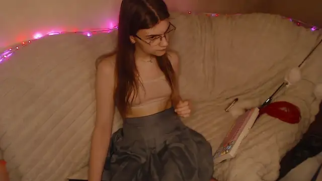 Peralez F online show from August 4, 1:31 am