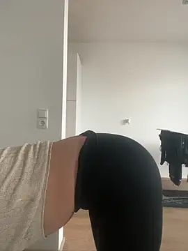 eli5566 online show from February 19, 1:40 pm