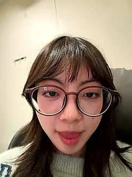 Snapshot of xuannv0000 chatting on January 9, 7:48 pm xuannv0000 online show from January 9, 7:48 pm