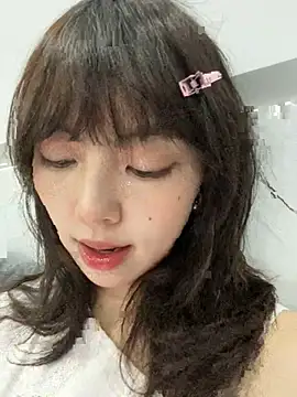 Snapshot of xuannv0000 chatting on January 15, 8:52 am xuannv0000 online show from January 15, 8:52 am