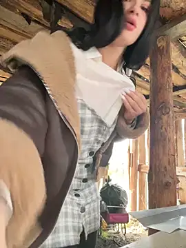 Snapshot of MiraReach chatting on September 28, 2:39 am MiraReach online show from September 28, 2:39 am