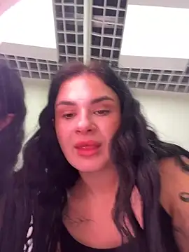 Snapshot of MiraReach chatting on October 12, 4:00 am MiraReach online show from October 12, 4:00 am