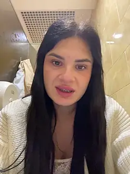 Snapshot of MiraReach chatting on October 13, 3:39 am MiraReach online show from October 13, 3:39 am