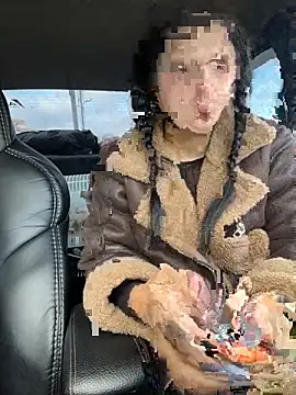 Snapshot of MiraReach chatting on October 22, 4:02 am MiraReach online show from October 22, 4:02 am