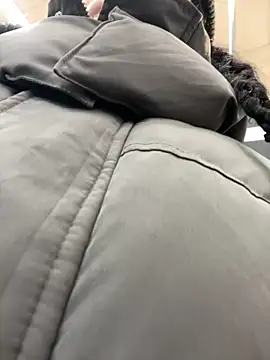 Snapshot of MiraReach chatting on November 20, 2:23 am MiraReach online show from November 20, 2:23 am