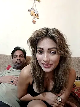 Snapshot of zoyarathore chatting on February 6, 4:32 pm zoyarathore online show from February 6, 4:32 pm