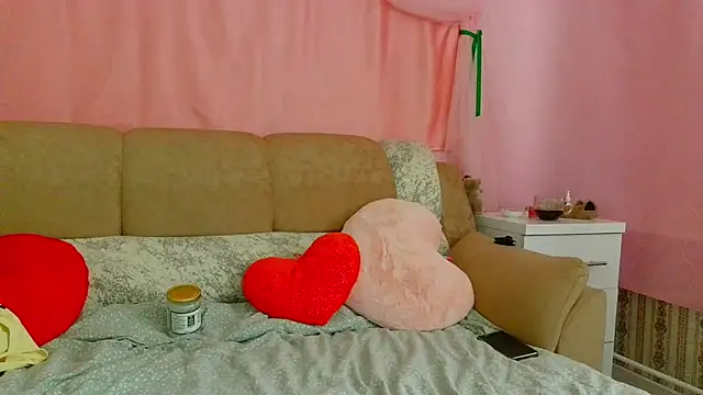 Marinaxmonroe online show from April 27, 1:53 pm