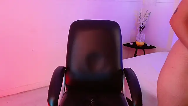 jeroharper online show from October 12, 4:39 pm