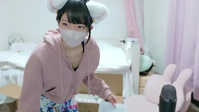 clara 6x9 online show from October 14, 2:40 pm