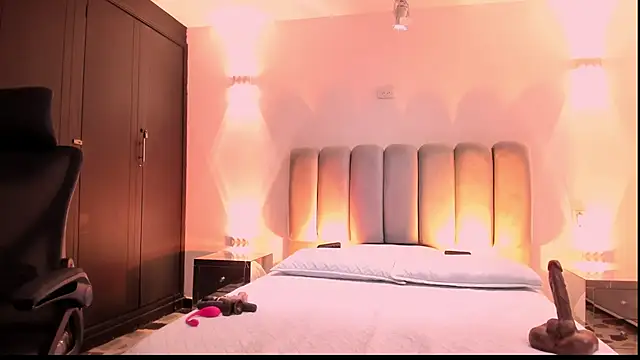 Snapshot of AlliceLover chatting on October 30, 12:06 pm AlliceLover online show from October 30, 12:06 pm