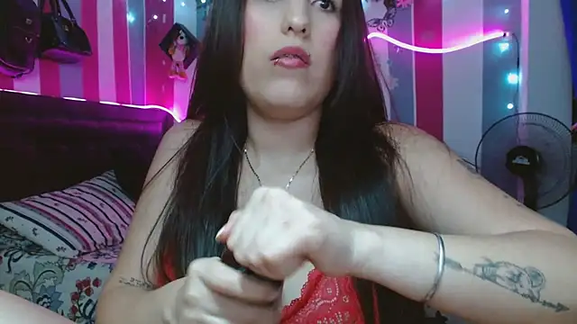 karo lovely online show from December 3, 10:30 pm