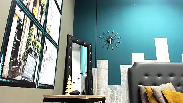 Snapshot of Ian1_ chatting on November 25, 11:21 am Ian1 online show from November 25, 11:21 am