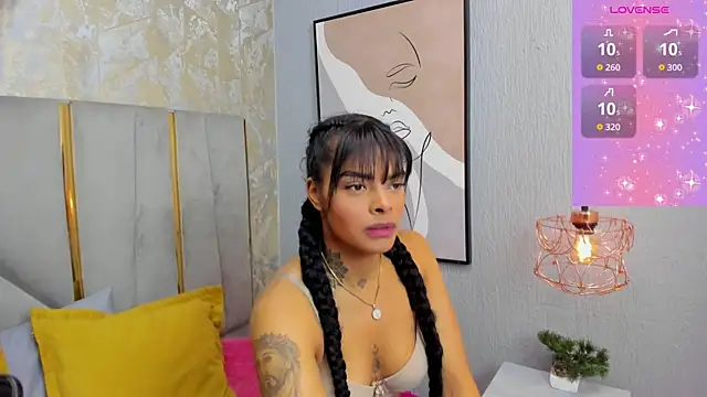 EmmaEbony  online show from November 5, 2:50 pm