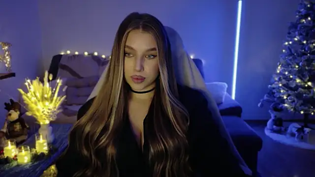 Emma candyyy online show from November 30, 2:43 pm