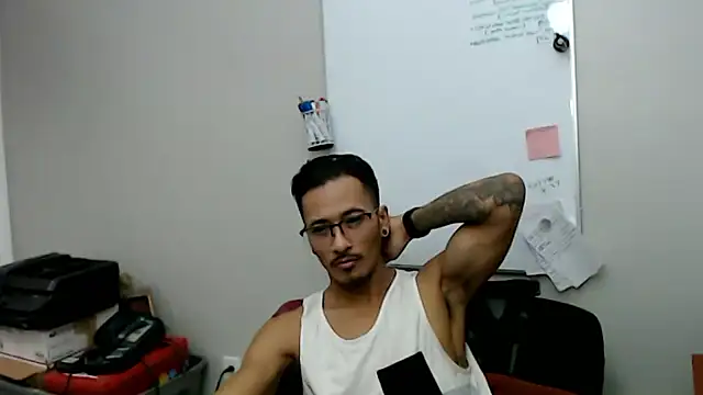 tanjir020 online show from February 22, 2:26 pm