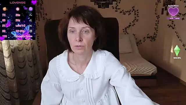 Lia Tito online show from September 23, 1:58 pm