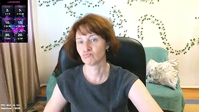 Lia Tito online show from June 30, 1:01 pm