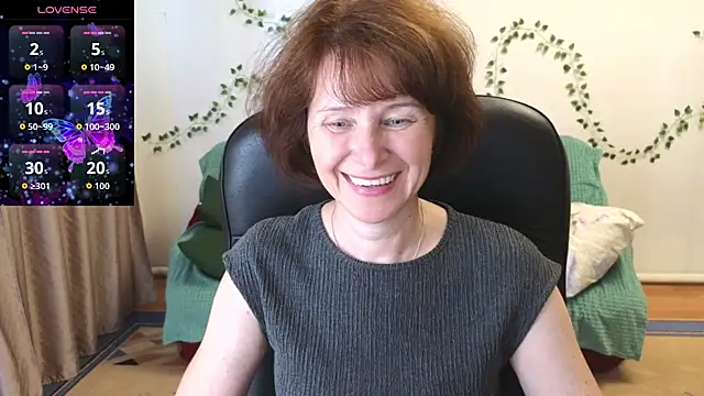 Lia Tito online show from July 7, 12:42 pm