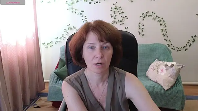 Lia Tito online show from July 10, 6:17 am
