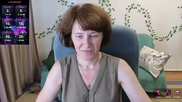 Lia Tito online show from July 27, 1:07 pm