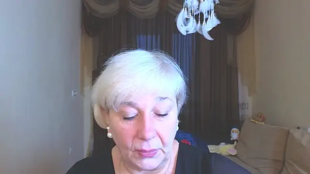 Milana Milky online show from November 17, 5:02 am