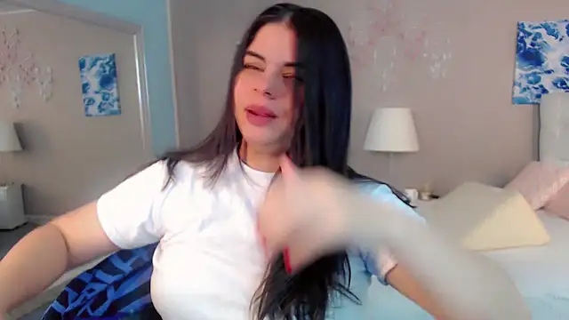 maddissonivanova online show from February 12, 7:09 pm