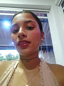 Lorena Mcfly online show from June 16, 11:35 am