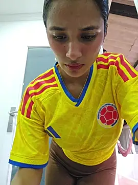 Lorena Mcfly online show from June 18, 11:36 am