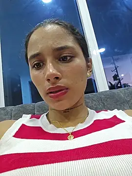 Lorena Mcfly online show from June 27, 10:31 am