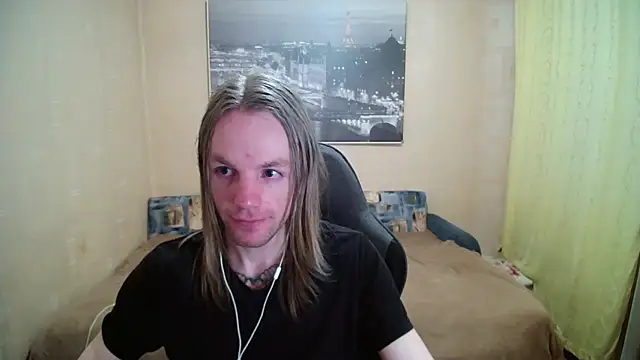 AdamDickens online show from March 30, 4:41 pm