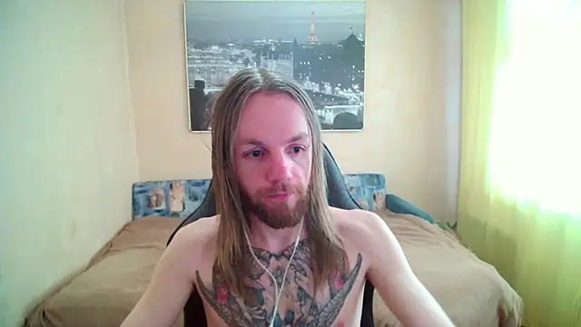 AdamDickens online show from June 18, 8:03 am