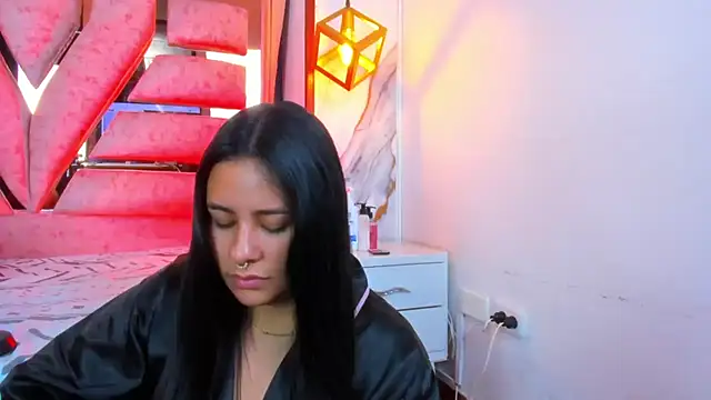 Snapshot of SamaelAndLilitt chatting on October 23, 10:47 am SamaelAndLilitt online show from October 23, 10:47 am