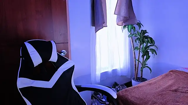 taichi bluy online show from November 5, 8:20 pm