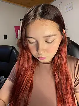 Karen18 boobs online show from April 28, 2:21 am