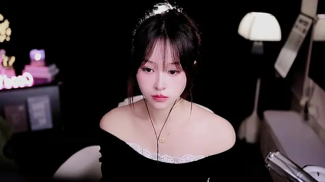 coward by online show from February 23, 9:06 am