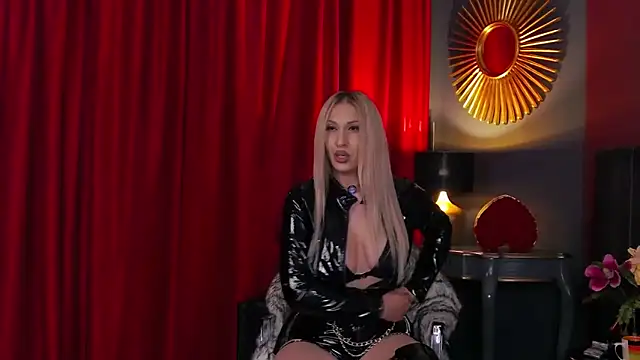 VickiSpice online show from May 7, 6:57 pm