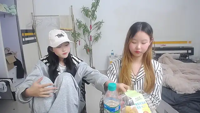 Babygirls523 online show from October 23, 12:48 pm