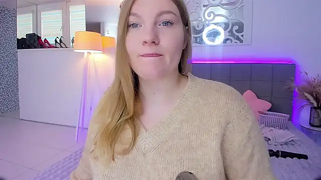 Snapshot of AshleyJoness chatting on November 25, 6:02 am AshleyJoness online show from November 25, 6:02 am