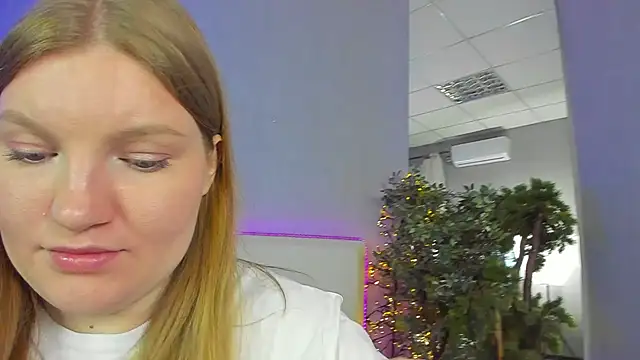 AshleyJoness online show from May 12, 5:15 am