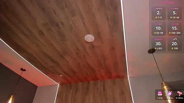 Snapshot of LiamCarterX chatting on November 21, 4:11 am LiamCarterX online show from November 21, 4:11 am