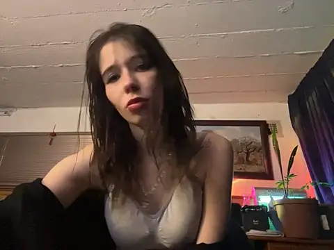 Snapshot of the_holy_t chatting on October 18, 5:14 pm the holy t online show from October 18, 5:14 pm