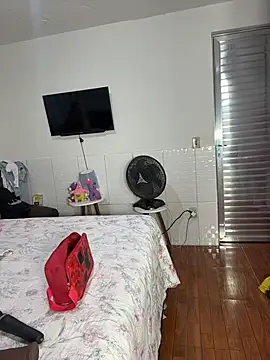 sophiemonroevip online show from June 1, 11:56 am